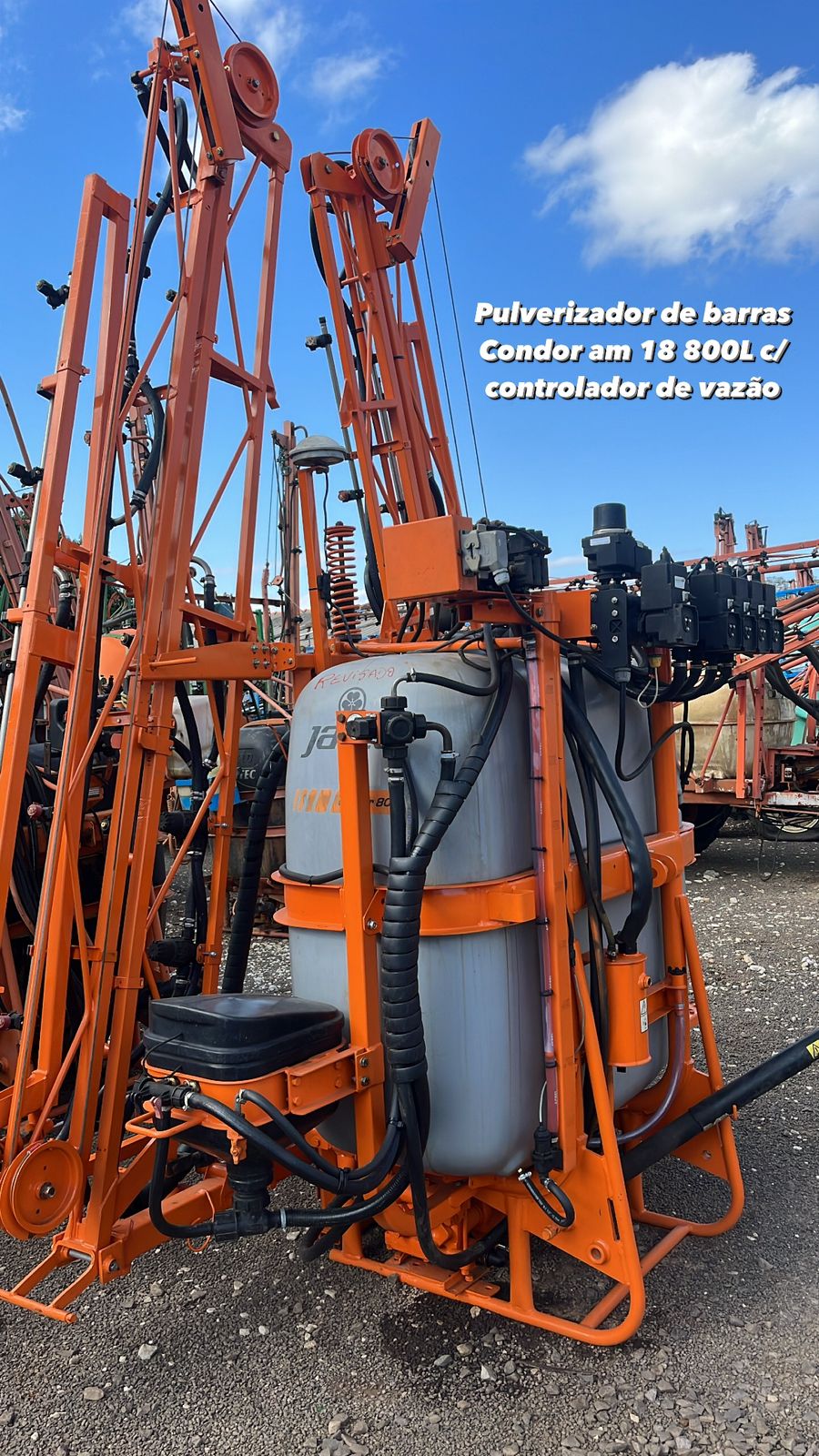Pulverizador Agrícola Jacto Condor 800Lts Am18